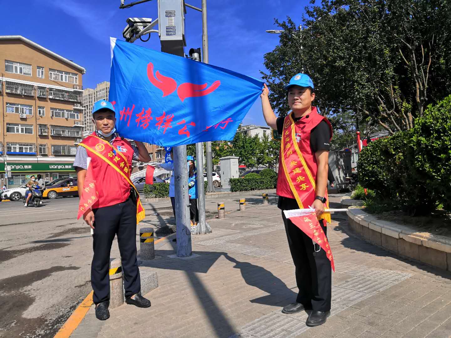 <strong>欧美肥婆BB流水</strong>